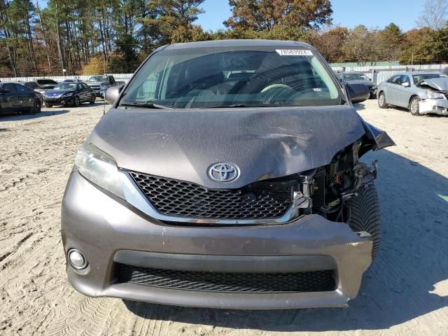 2013 Toyota Sienna Sport