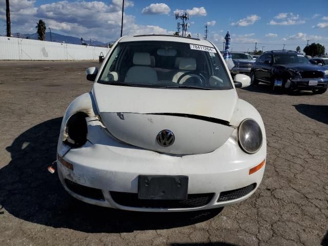 2008 Volkswagen New Beetle Triple White