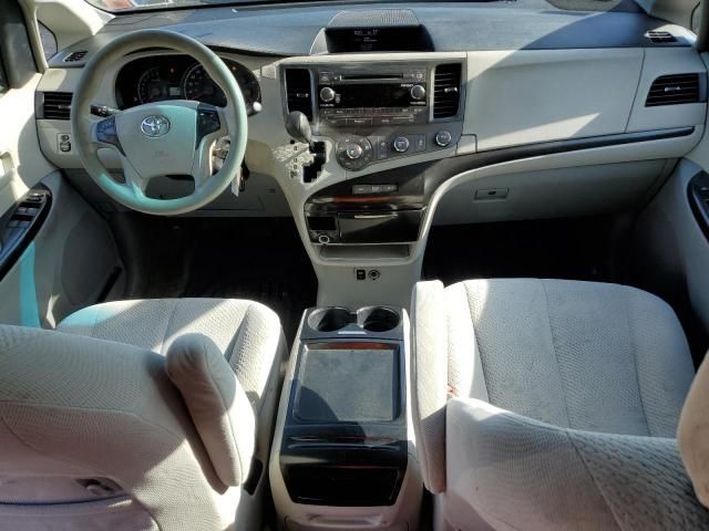 2011 Toyota Sienna LE