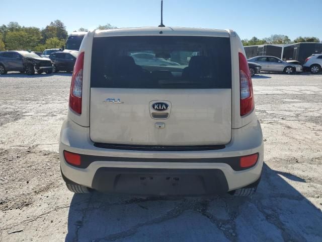 2013 KIA Soul +