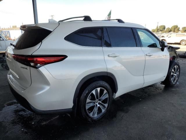 2020 Toyota Highlander Hybrid XLE