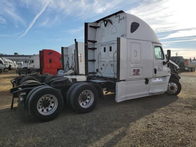 2016 Freightliner Cascadia 125