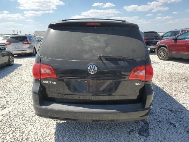 2009 Volkswagen Routan SEL Premium