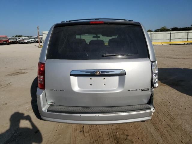 2010 Chrysler Town & Country Touring