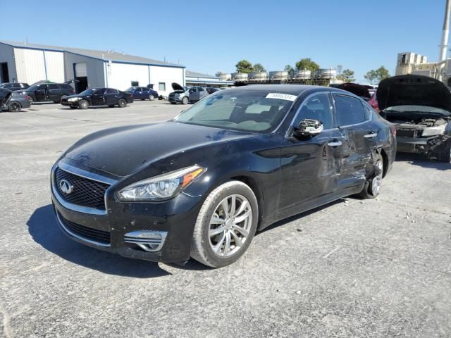 2015 Infiniti Q70 3.7