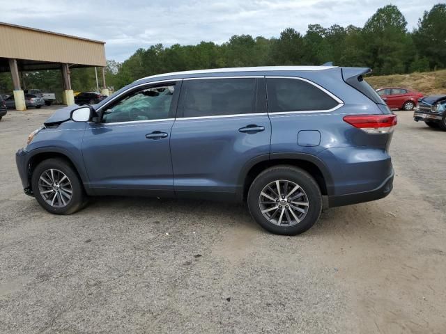 2019 Toyota Highlander SE