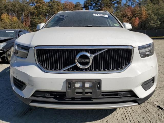 2019 Volvo XC40 T5 Momentum