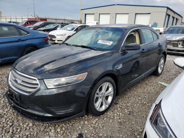 2015 Ford Taurus SE