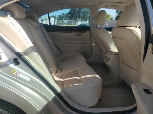 2013 Lexus ES 300H