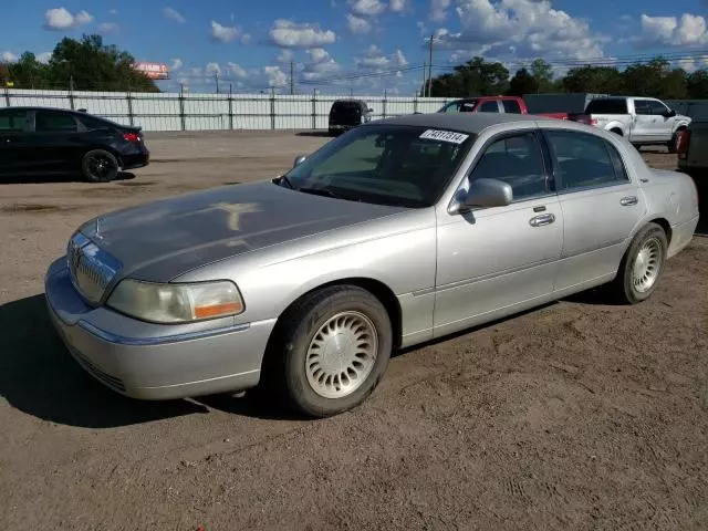 2009 Lincoln Town Car Signature Limited