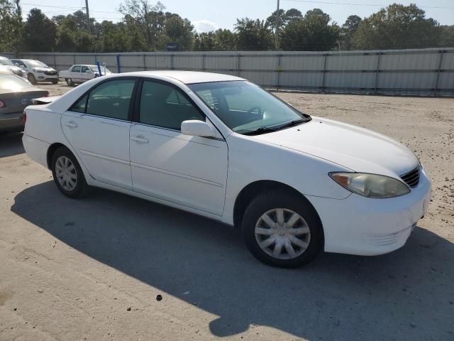 2005 Toyota Camry LE