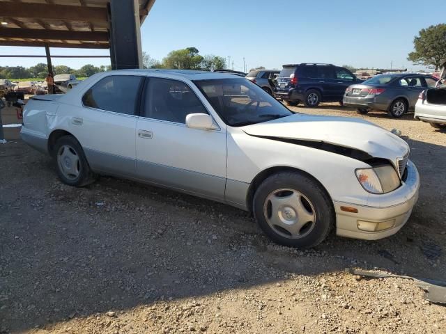 1999 Lexus LS 400