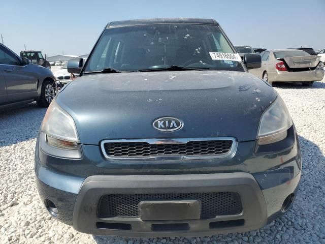 2011 KIA Soul +