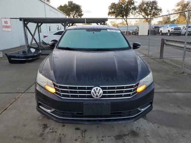 2017 Volkswagen Passat SE