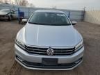 2017 Volkswagen Passat SE