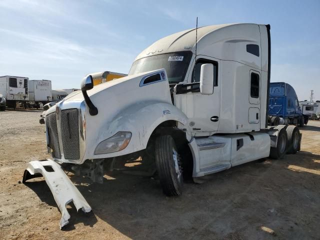 2021 Kenworth Construction T680