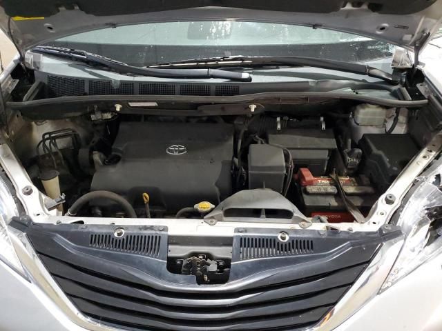 2012 Toyota Sienna LE