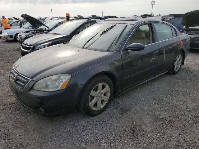 2002 Nissan Altima Base