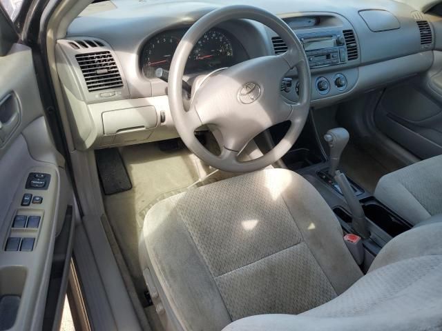 2004 Toyota Camry LE