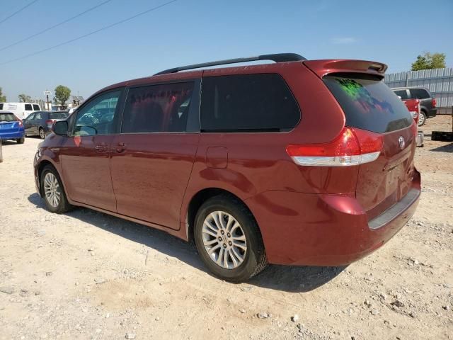 2012 Toyota Sienna XLE