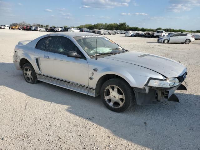 2000 Ford Mustang