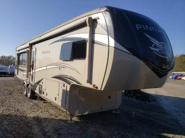 2023 Jayco Pinnacle