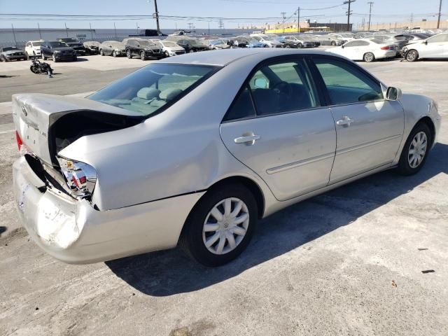 2005 Toyota Camry LE