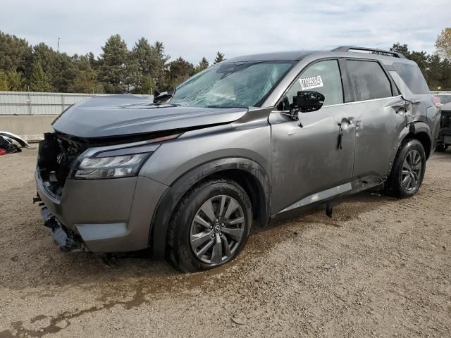 2023 Nissan Pathfinder SV