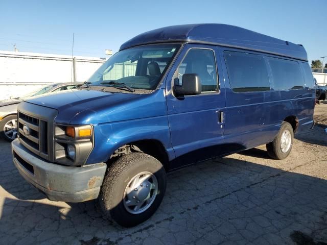 2012 Ford Econoline E350 Super Duty Wagon