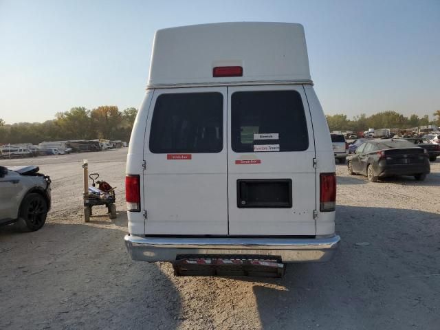 2011 Ford Econoline E350 Super Duty Wagon