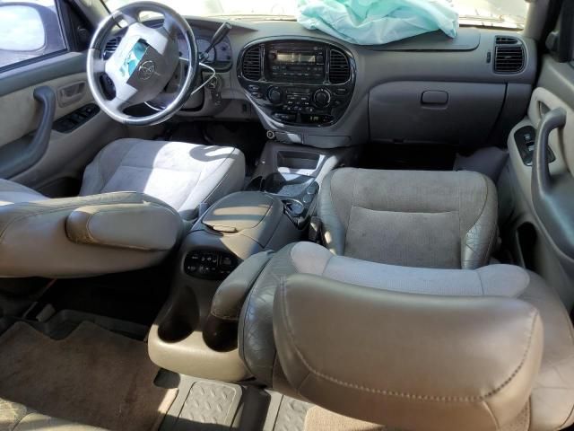 2003 Toyota Sequoia SR5