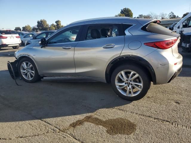 2017 Infiniti QX30 Base