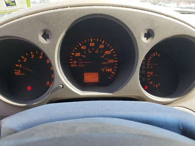 2002 Nissan Altima Base