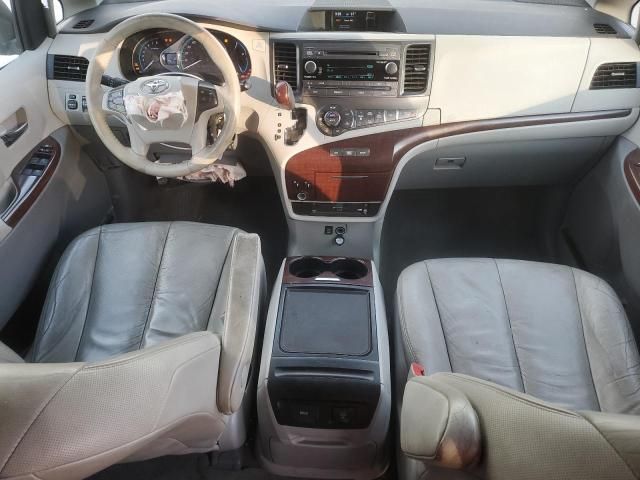 2012 Toyota Sienna XLE