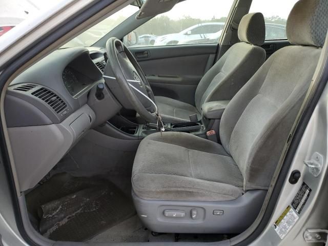 2004 Toyota Camry LE