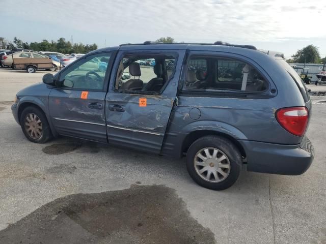 2002 Chrysler Town & Country LXI