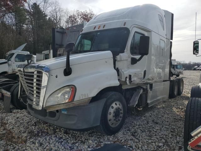 2014 Freightliner Cascadia 125