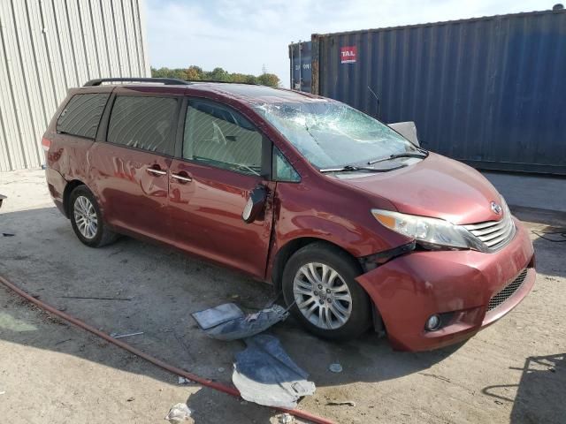 2011 Toyota Sienna XLE