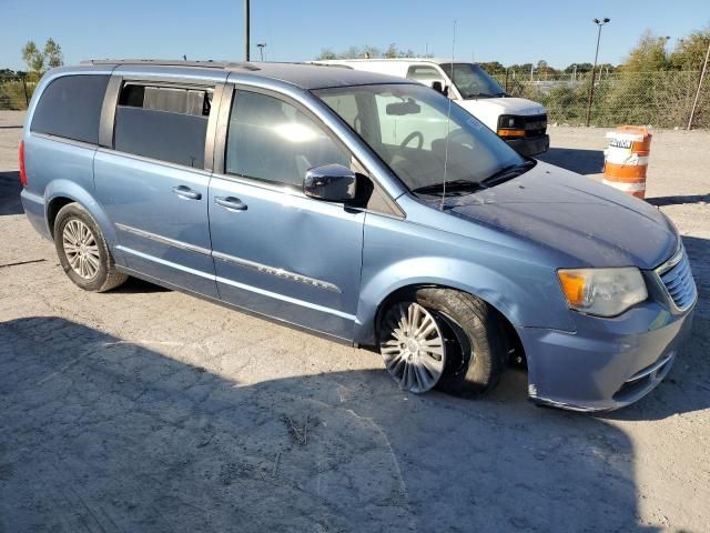 2011 Chrysler Town & Country Touring L