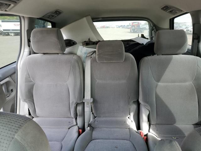 2006 Toyota Sienna CE