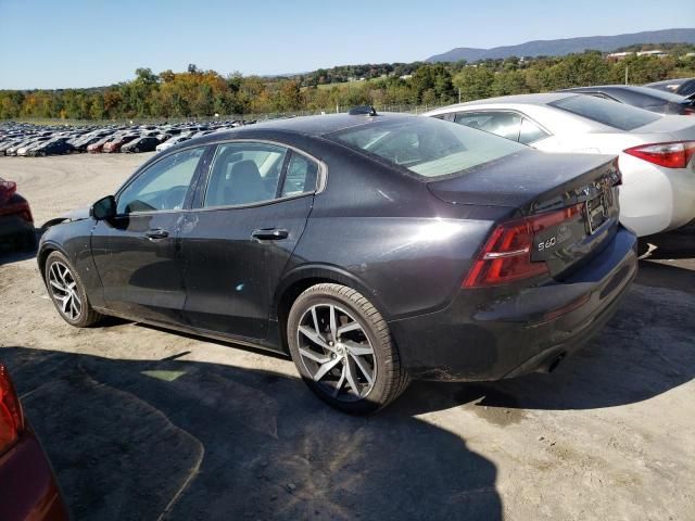 2019 Volvo S60 T6 Momentum