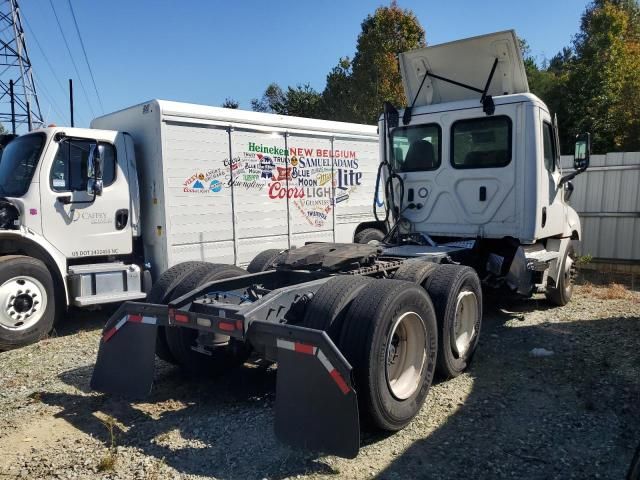 2024 Freightliner Cascadia 126