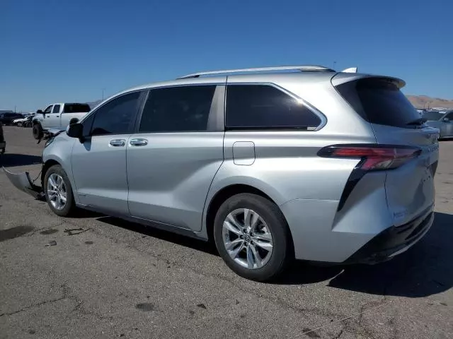 2021 Toyota Sienna Limited