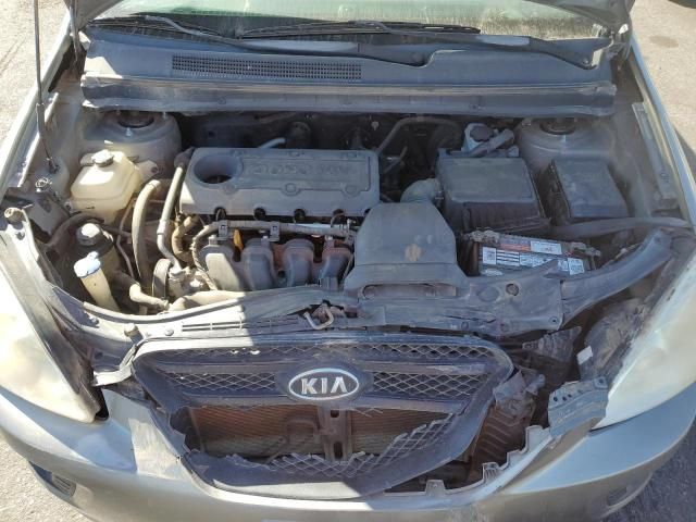 2009 KIA Rondo Base