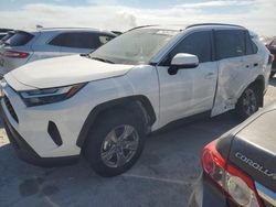 Carros salvage para piezas a la venta en subasta: 2024 Toyota Rav4 XLE