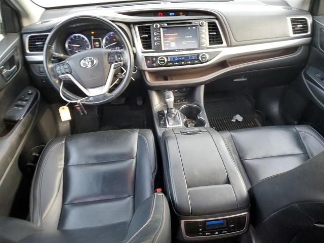 2019 Toyota Highlander SE