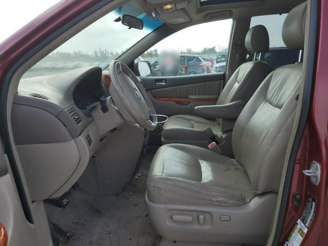 2008 Toyota Sienna XLE