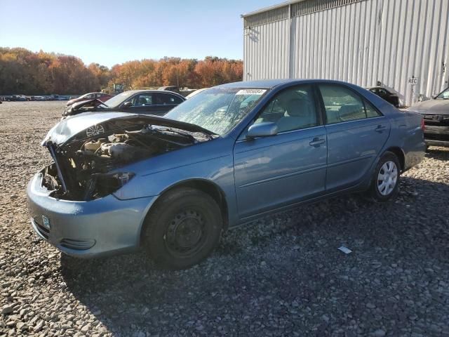 2004 Toyota Camry LE