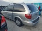 2005 Chrysler Town & Country Touring