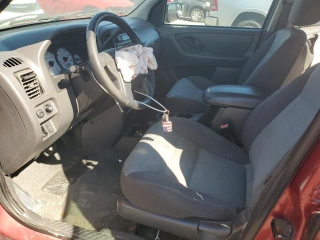 2004 Ford Escape XLS